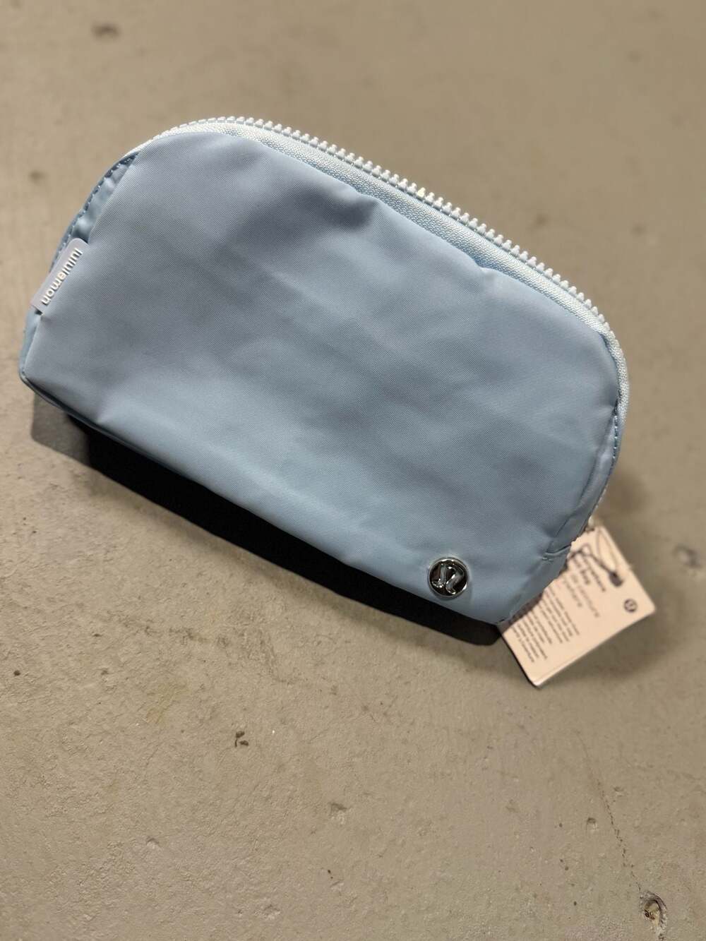 Lululemon Everywhere Belt Bag 1L in Starch Blue